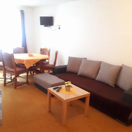 Apartmany Karlstejn Luaran gambar