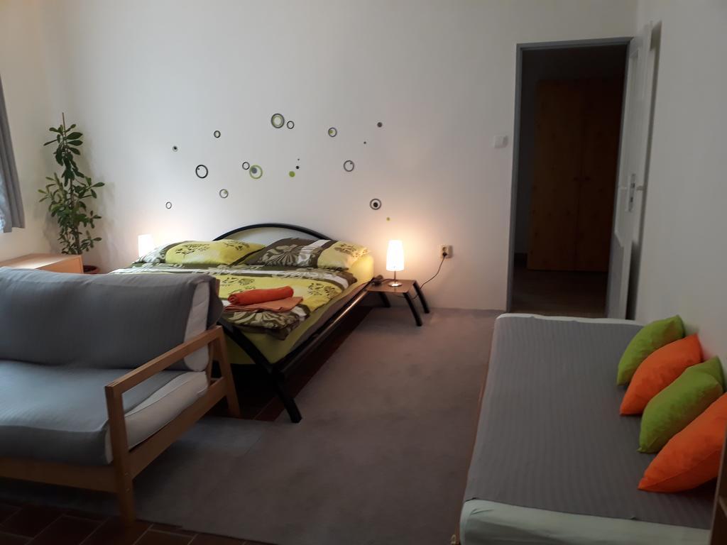 Apartmany Karlstejn Luaran gambar