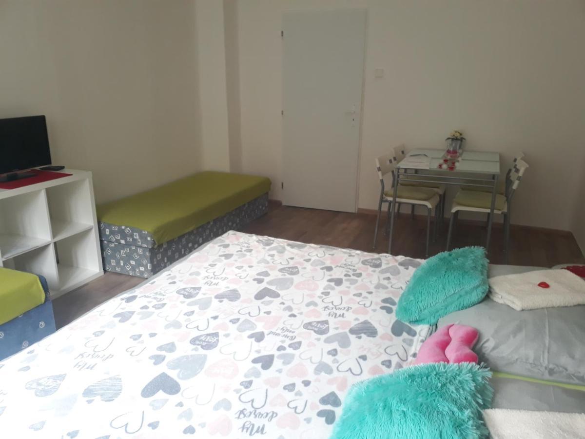 Apartmany Karlstejn Luaran gambar