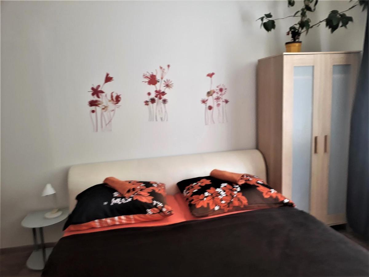Apartmany Karlstejn Luaran gambar